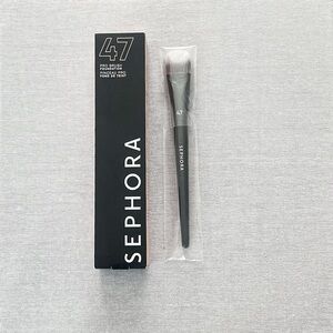 Sephora Pro Brush 47 with Black Handle